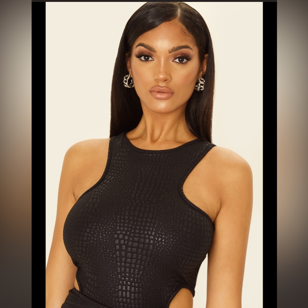 2 outfits‼️‼️ PrettyLittleThing